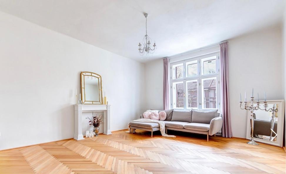 City Center Apartment Hradec Kralove Luaran gambar