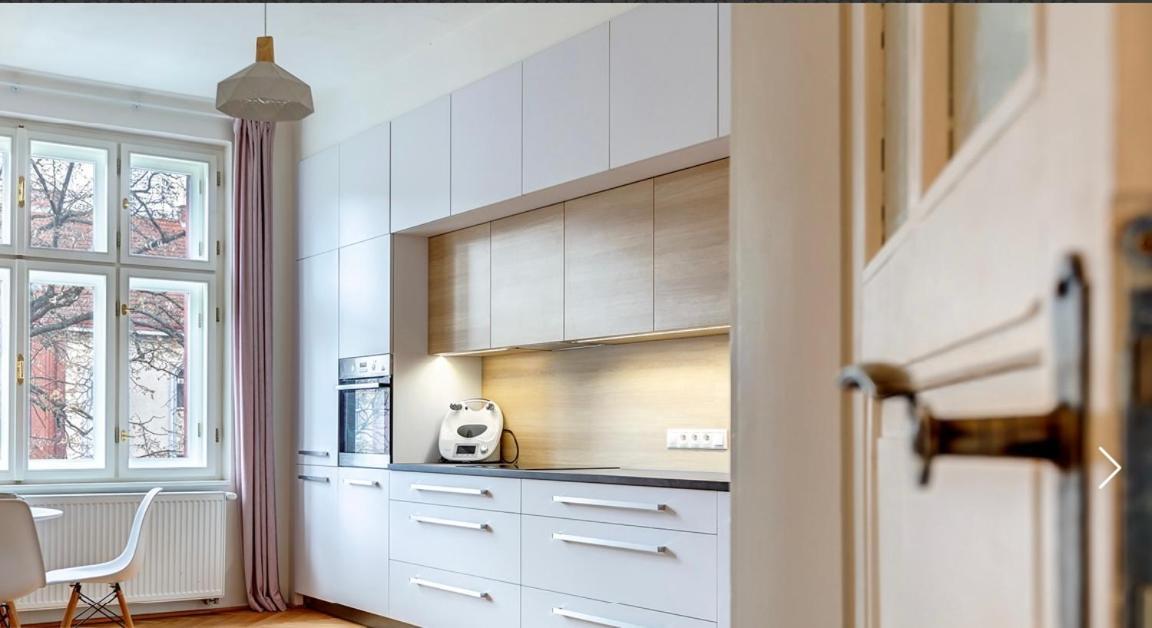 City Center Apartment Hradec Kralove Luaran gambar